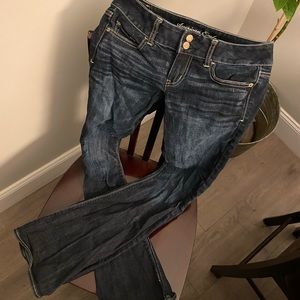 AE Artist Dark Wash Bootcut Jeans (4L)